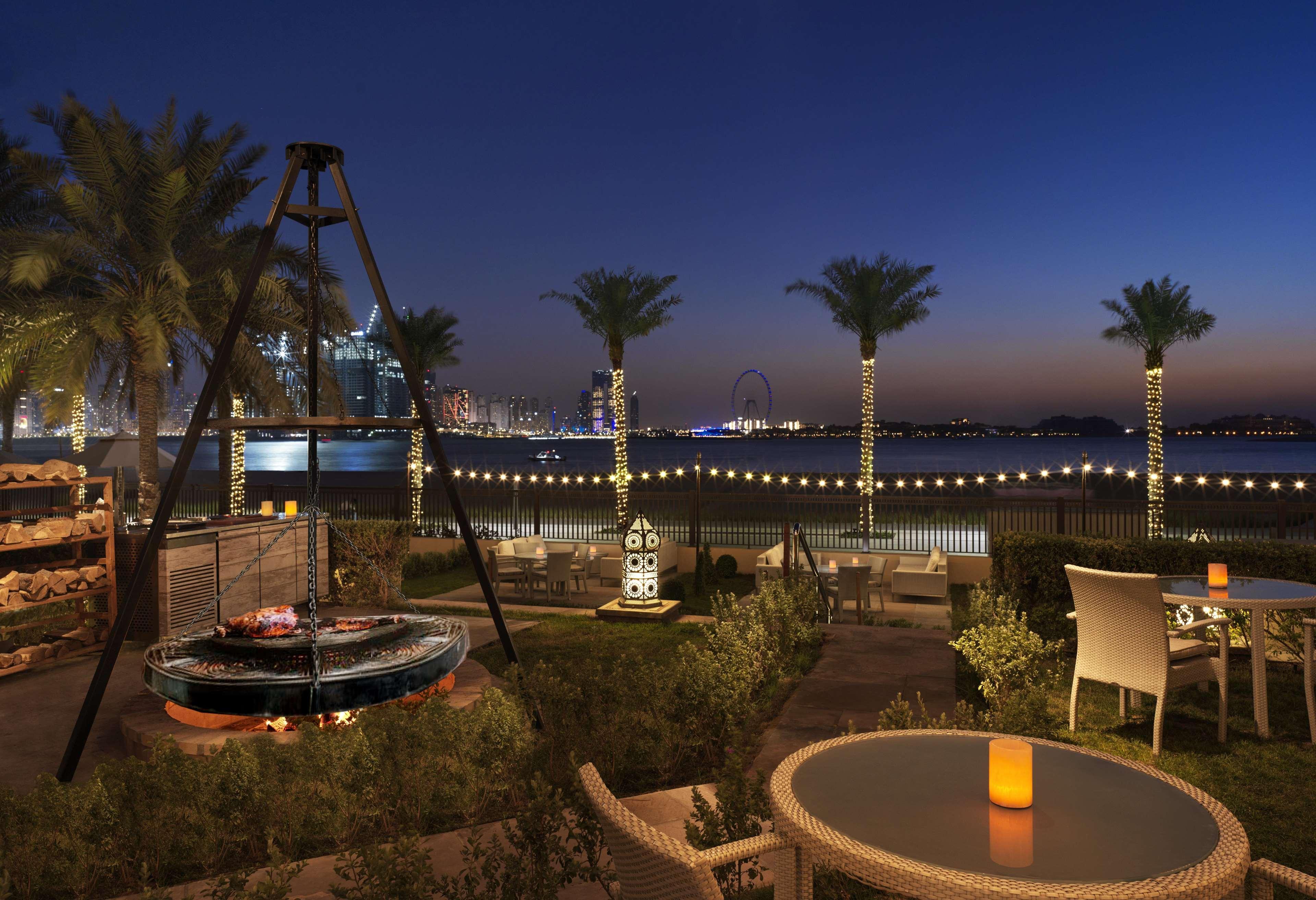 Fairmont The Palm Hotel Dubai Exterior photo